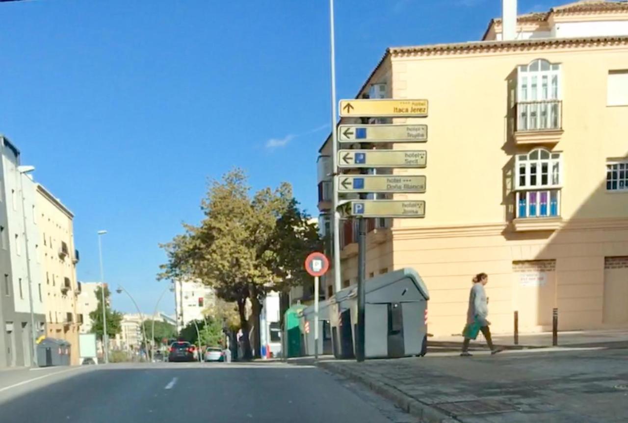 Apartamento La Estacion Jerez de la Frontera Luaran gambar